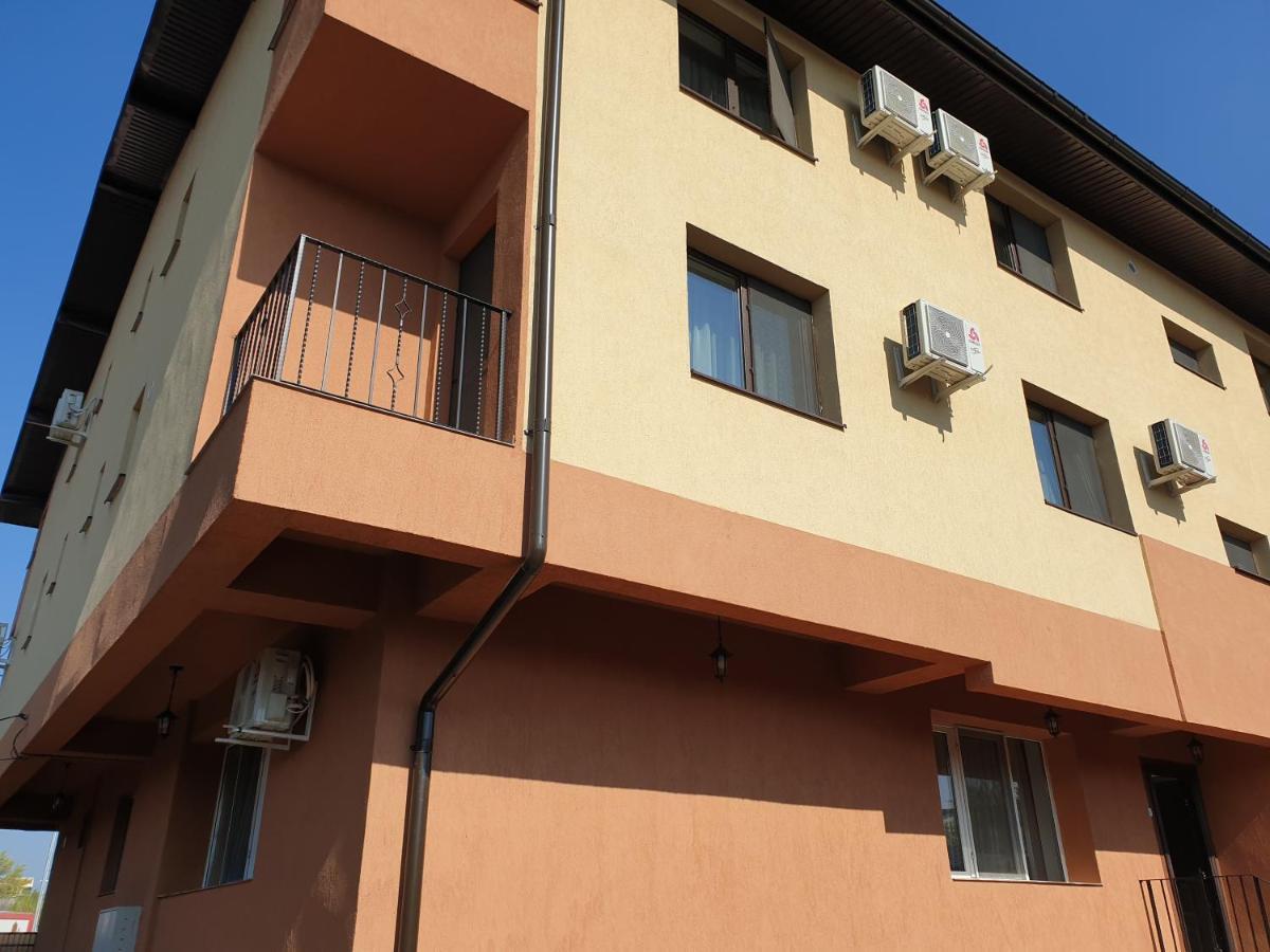 Villa Accommodation 布加勒斯特 外观 照片