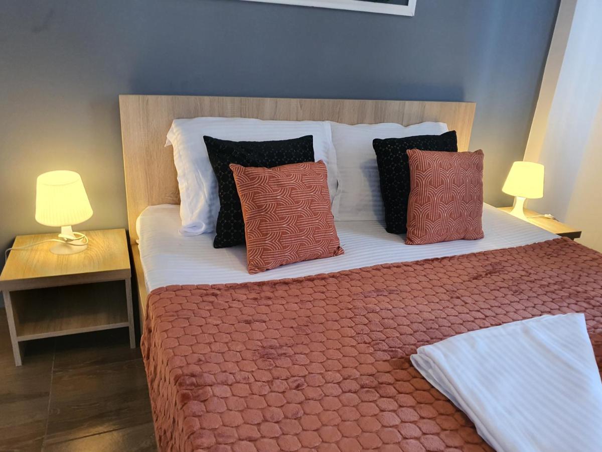 Villa Accommodation 布加勒斯特 外观 照片